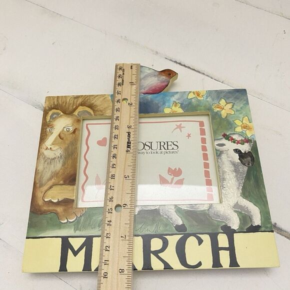 Vtg Exposures HandPainted "March" Months of the Year 4X6 Picture Frame Lion Lamb - Picture 8 of 8